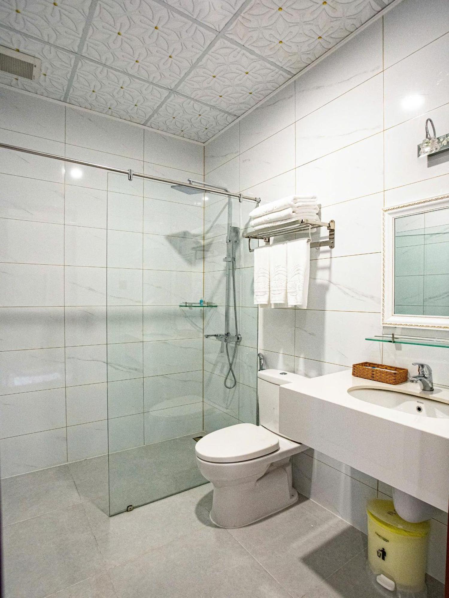 Hotel KháCh SạN Sunrise Dà LạT Da Lat Esterno foto