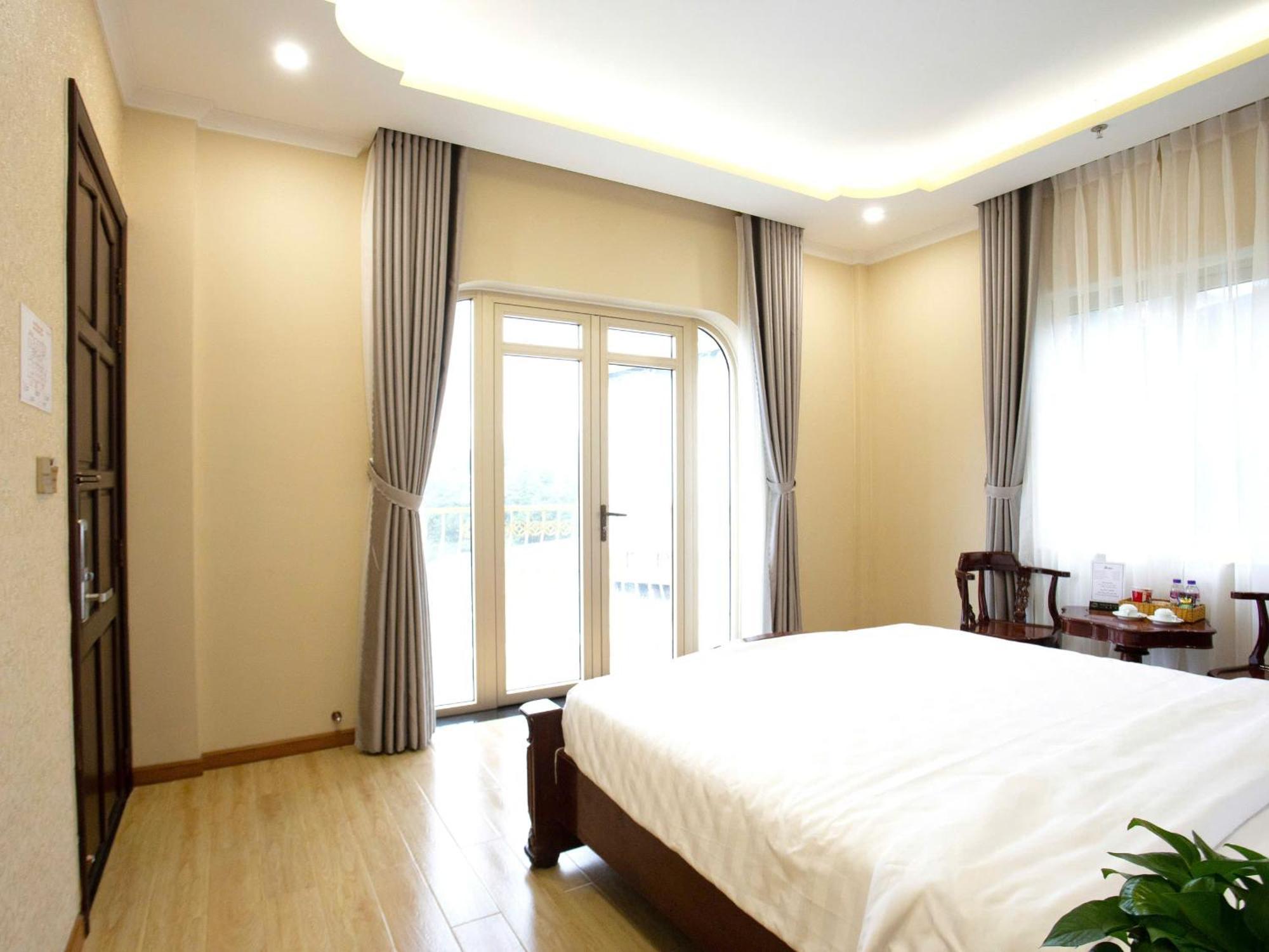 Hotel KháCh SạN Sunrise Dà LạT Da Lat Esterno foto