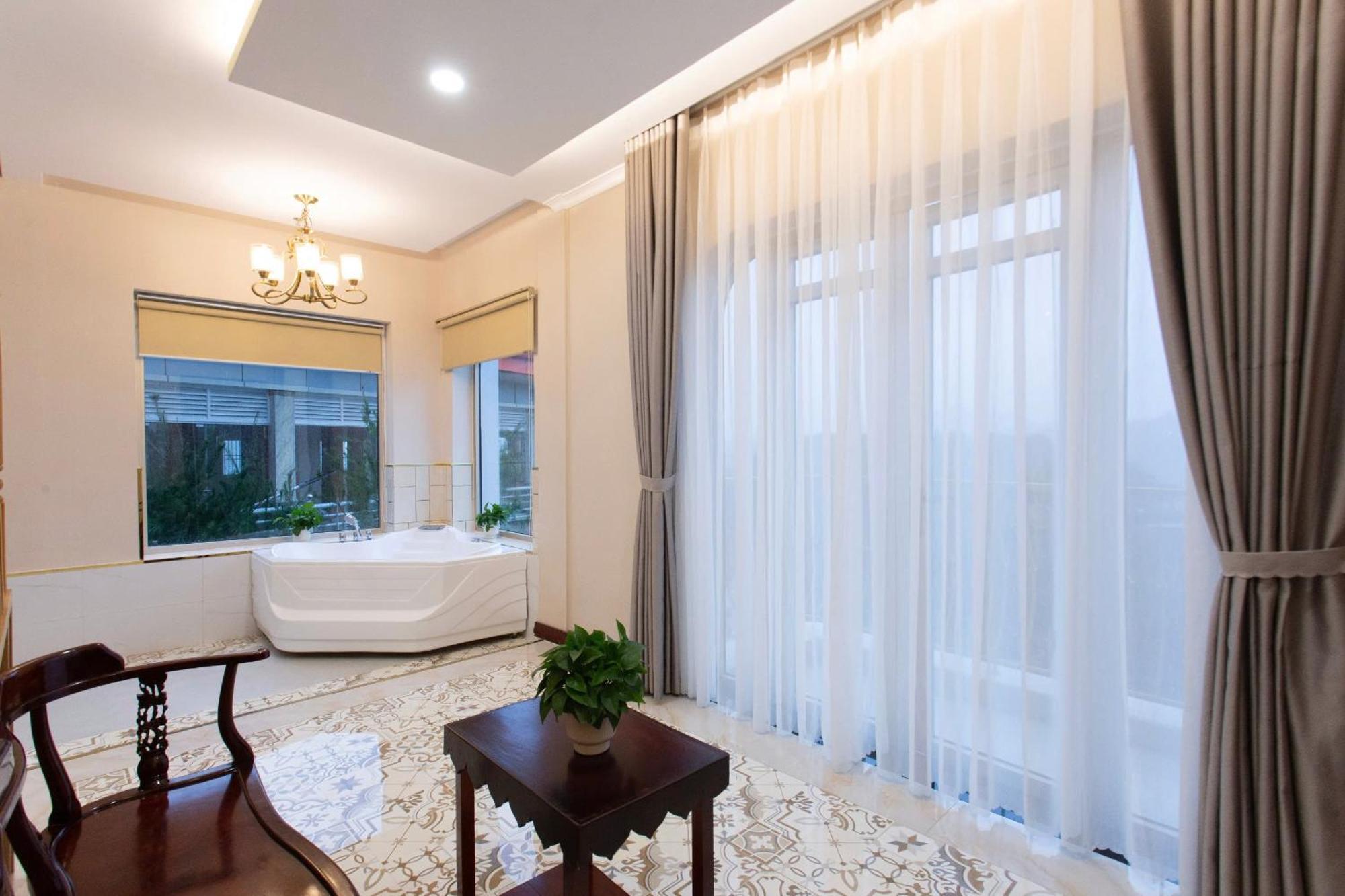 Hotel KháCh SạN Sunrise Dà LạT Da Lat Esterno foto